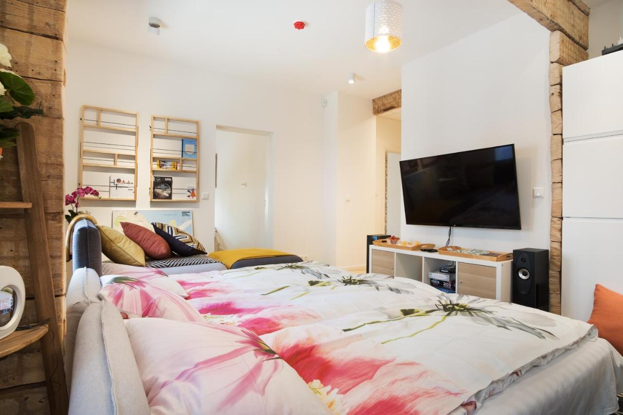Family Apartment ทาลลินน์ ภายนอก รูปภาพ