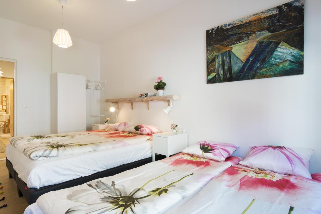 Family Apartment ทาลลินน์ ภายนอก รูปภาพ